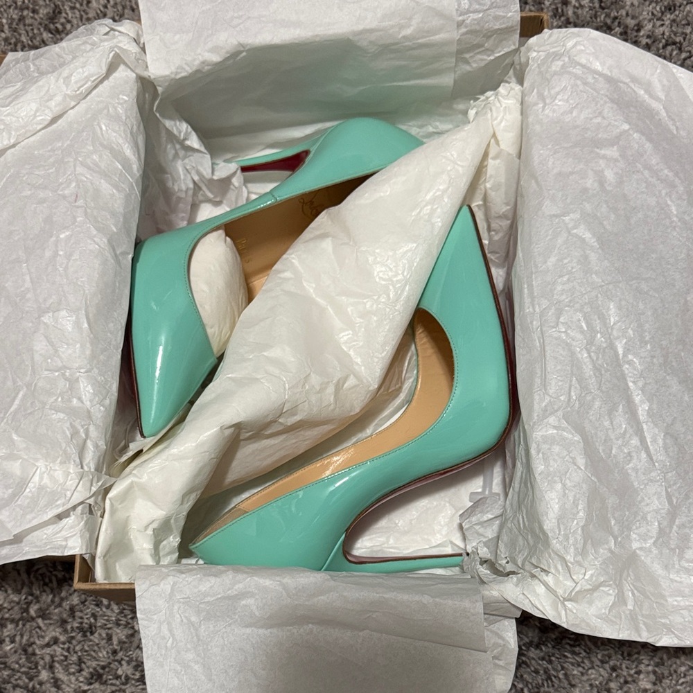 Mint Patent Leather Pointed-Toe Women's Pumps